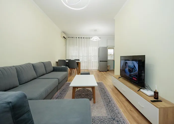 Izzy Apartments